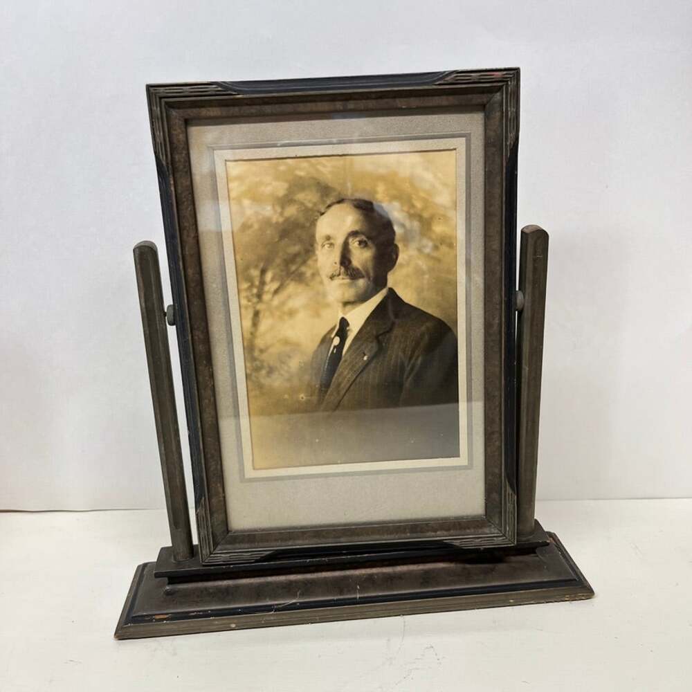 Art Deco Table Top Photo Picture Frame Carved Wood Swivel Stand